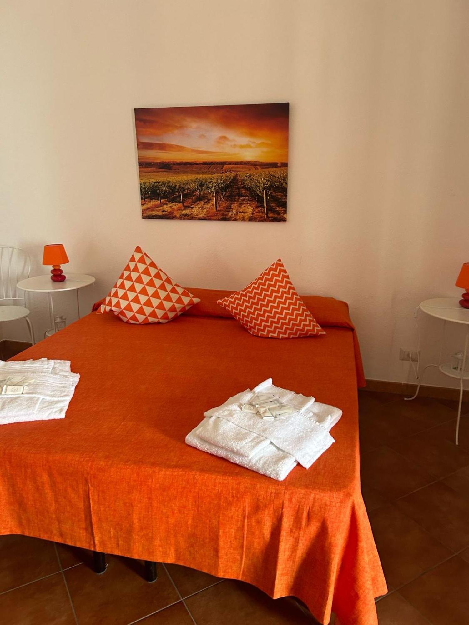 Salina Castel Vinci Villa Rinella Room photo
